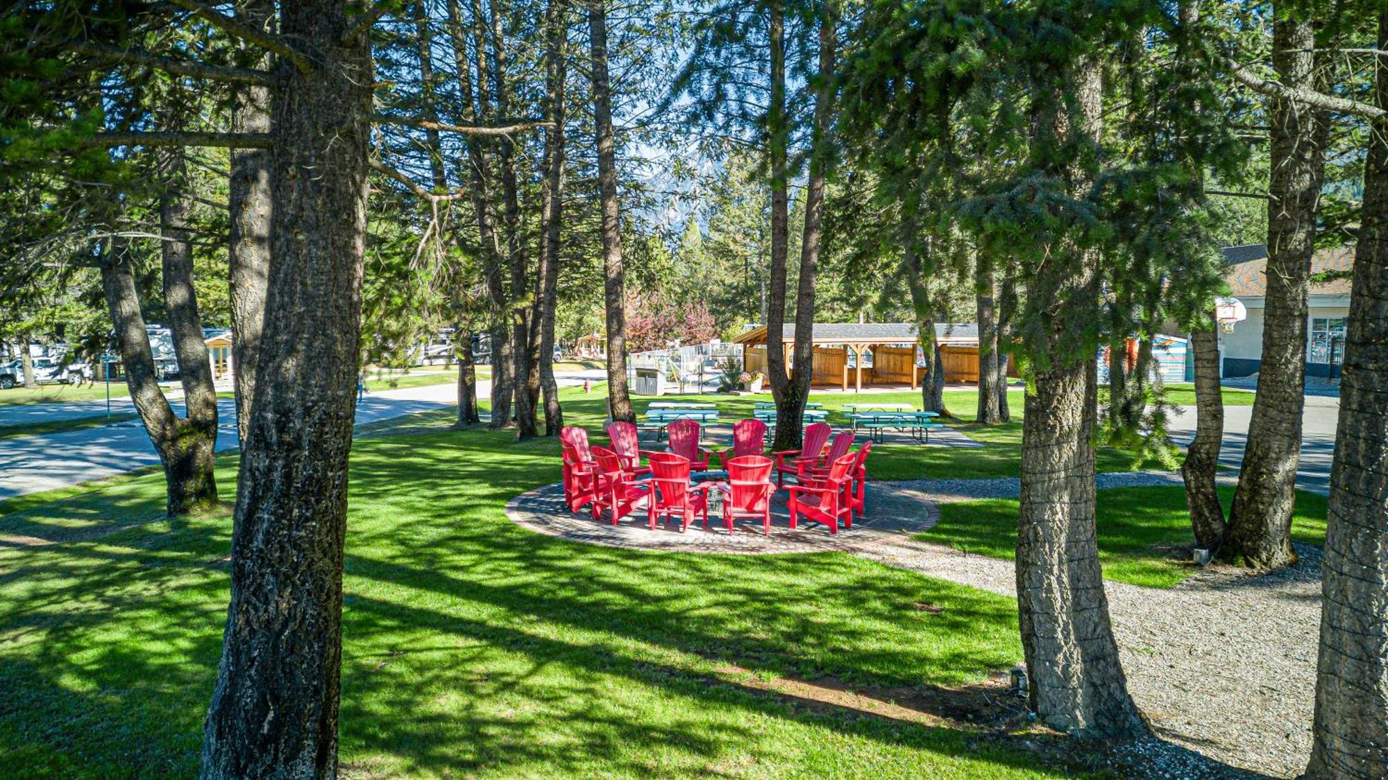 Ridgeview Resort Radium Hot Springs Exteriér fotografie