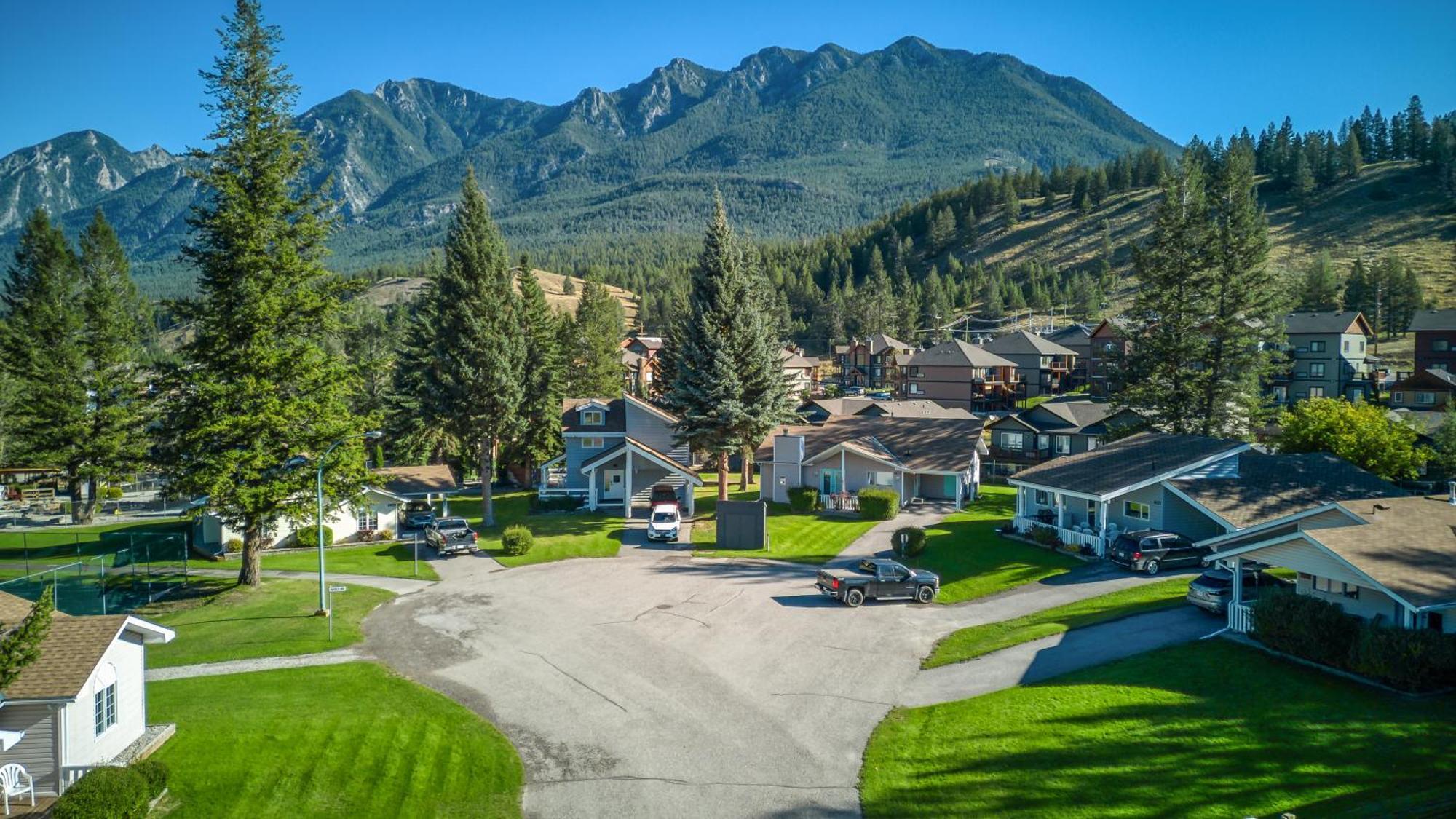 Ridgeview Resort Radium Hot Springs Exteriér fotografie